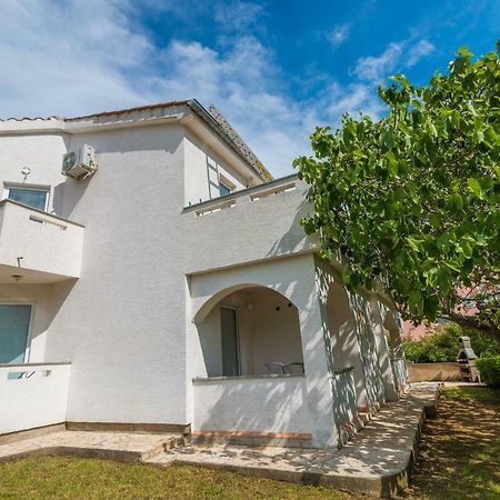 Apartments Benkovic Baska  Ngoại thất bức ảnh