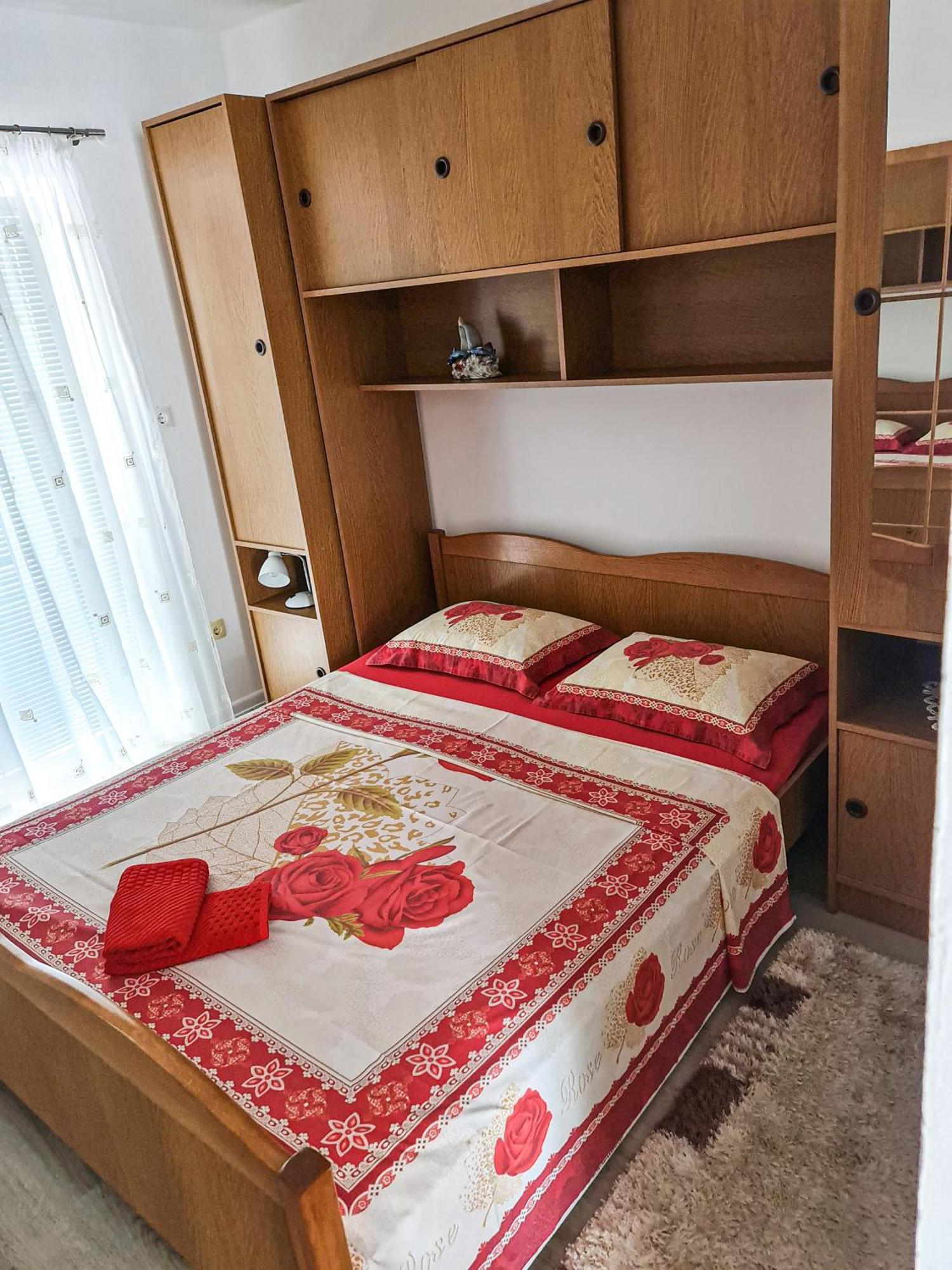 Apartments Benkovic Baska  Ngoại thất bức ảnh