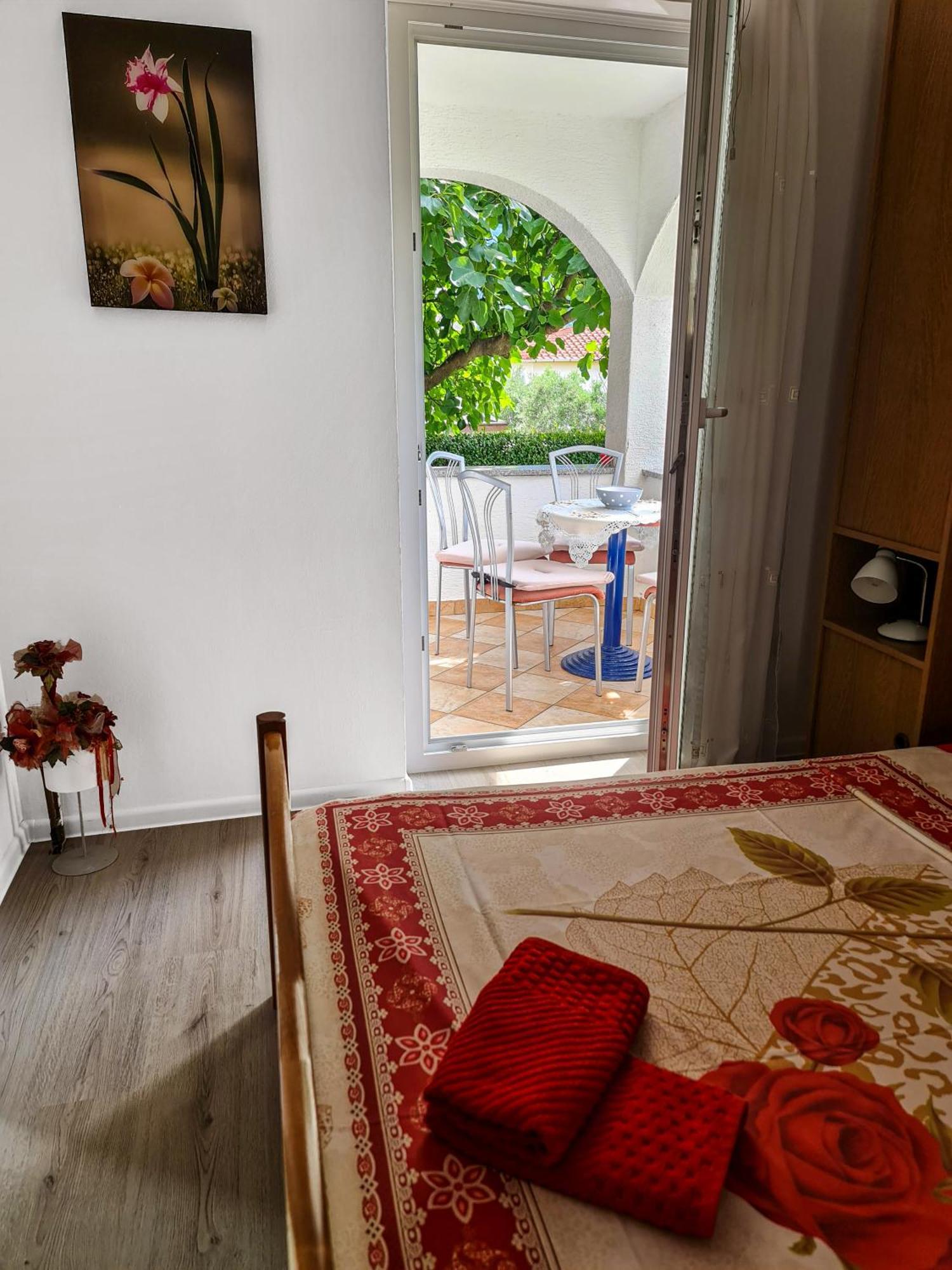 Apartments Benkovic Baska  Ngoại thất bức ảnh