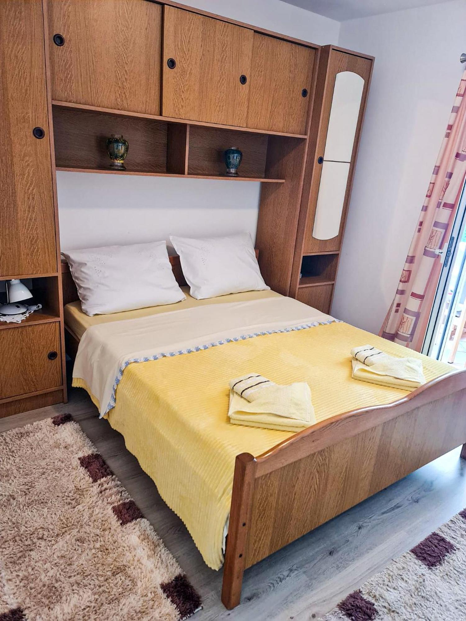Apartments Benkovic Baska  Ngoại thất bức ảnh