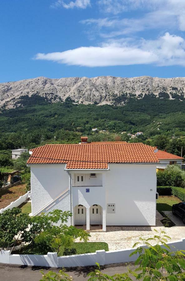 Apartments Benkovic Baska  Ngoại thất bức ảnh